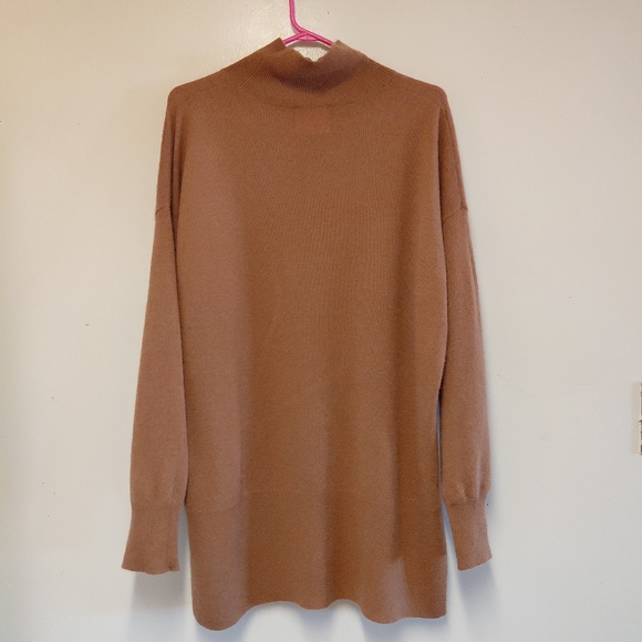 Crush Women's Tan Cashmere Turtle Neck Sweater Size XL - Picture 2 of 11
